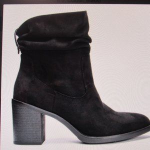 CHINESE LAUNDRY "KALIE" FAUX SEUDE BOOTS